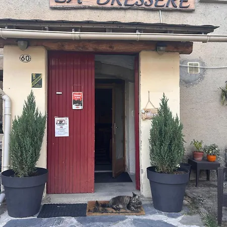 De La Dressère Maison d'hôtes *
